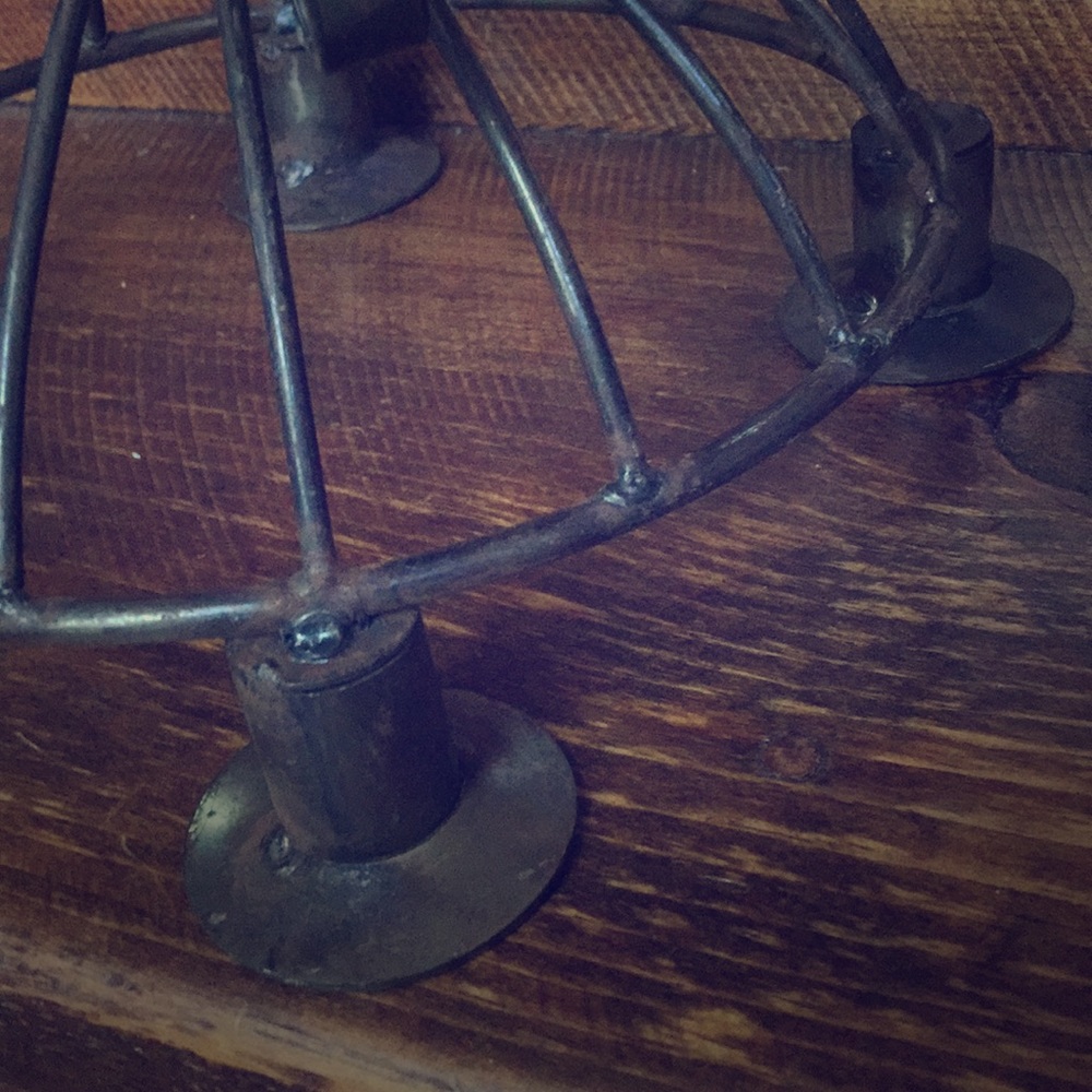 VTG 🕯 IRON CANDLE HOLDER - Picture 3 of 7